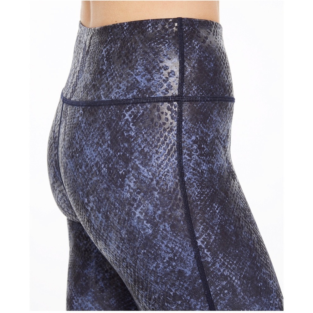 Ideology Women’s Metallic Blue Python Snakeskin Athletic Size Extra Small XS - Picture 2 of 9
